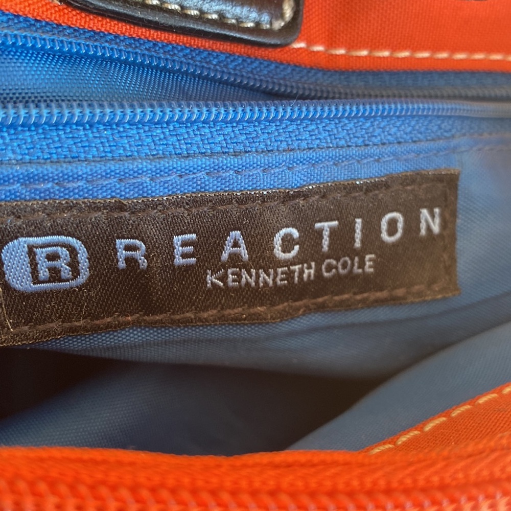 ❤️Reaction Kenneth Cole bright orange shoulder bag. - Picture 6 of 7